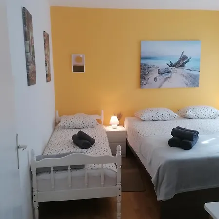 Eskinja Apartman Biograd Na Moru