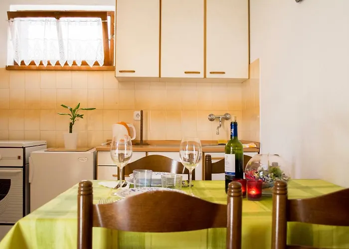 Eskinja Biograd Na Moru