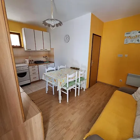 Apartment Eskinja *