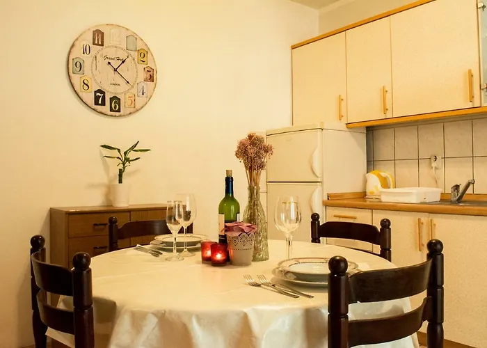 Eskinja * 비오그라드나모루